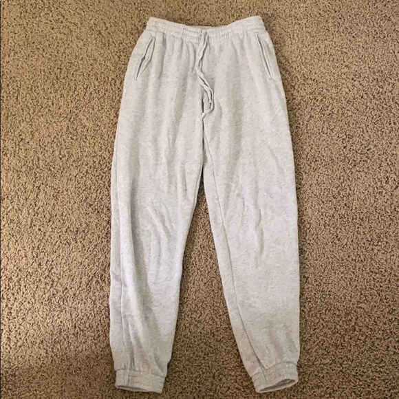 Brandy Melville Pants - Brandy Melville sweats